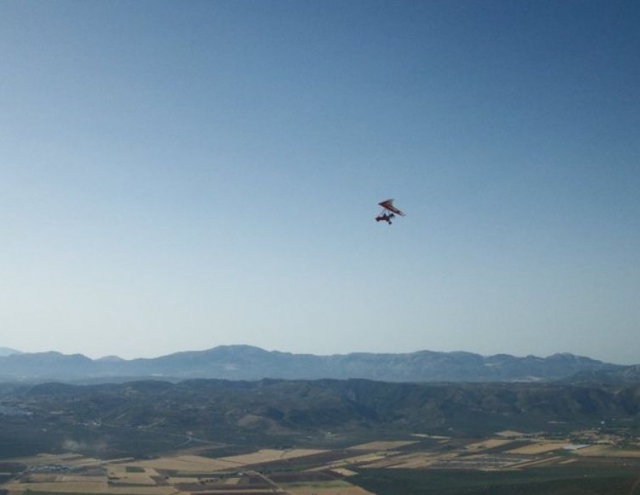 Cruzando los cielos de Granada